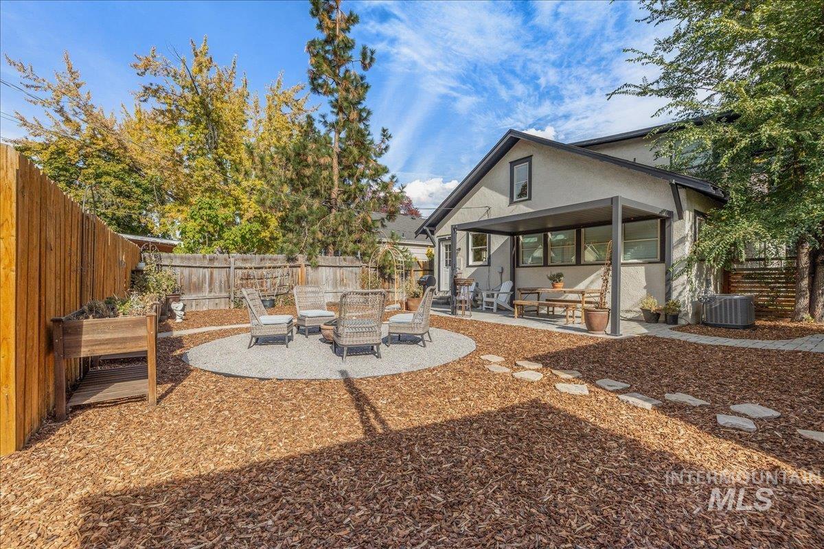 2141 N. 15th St, Boise, Idaho 83702, 3 Bedrooms, 2.5 Bathrooms, Residential For Sale, Price $950,000,MLS 99004440