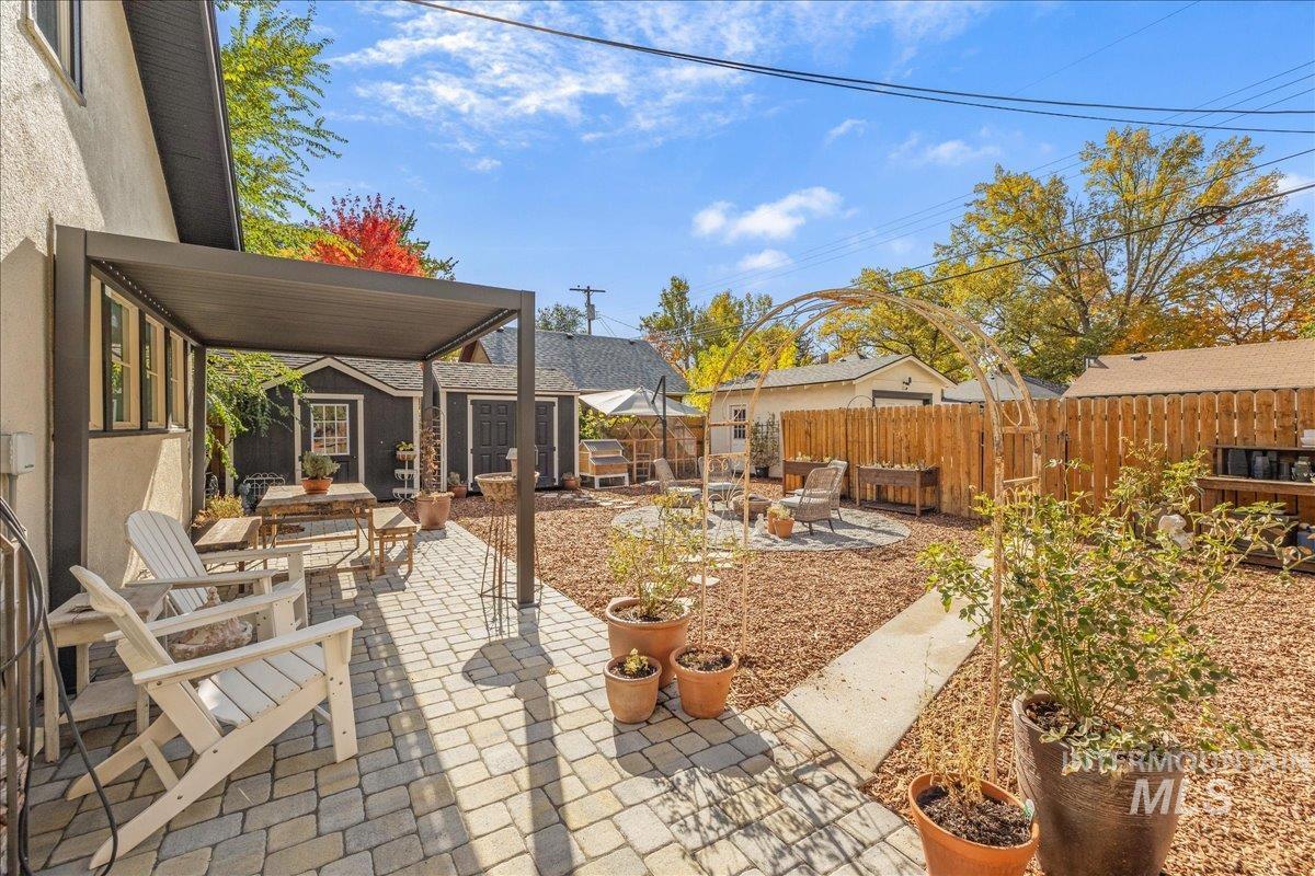2141 N. 15th St, Boise, Idaho 83702, 3 Bedrooms, 2.5 Bathrooms, Residential For Sale, Price $950,000,MLS 99004440
