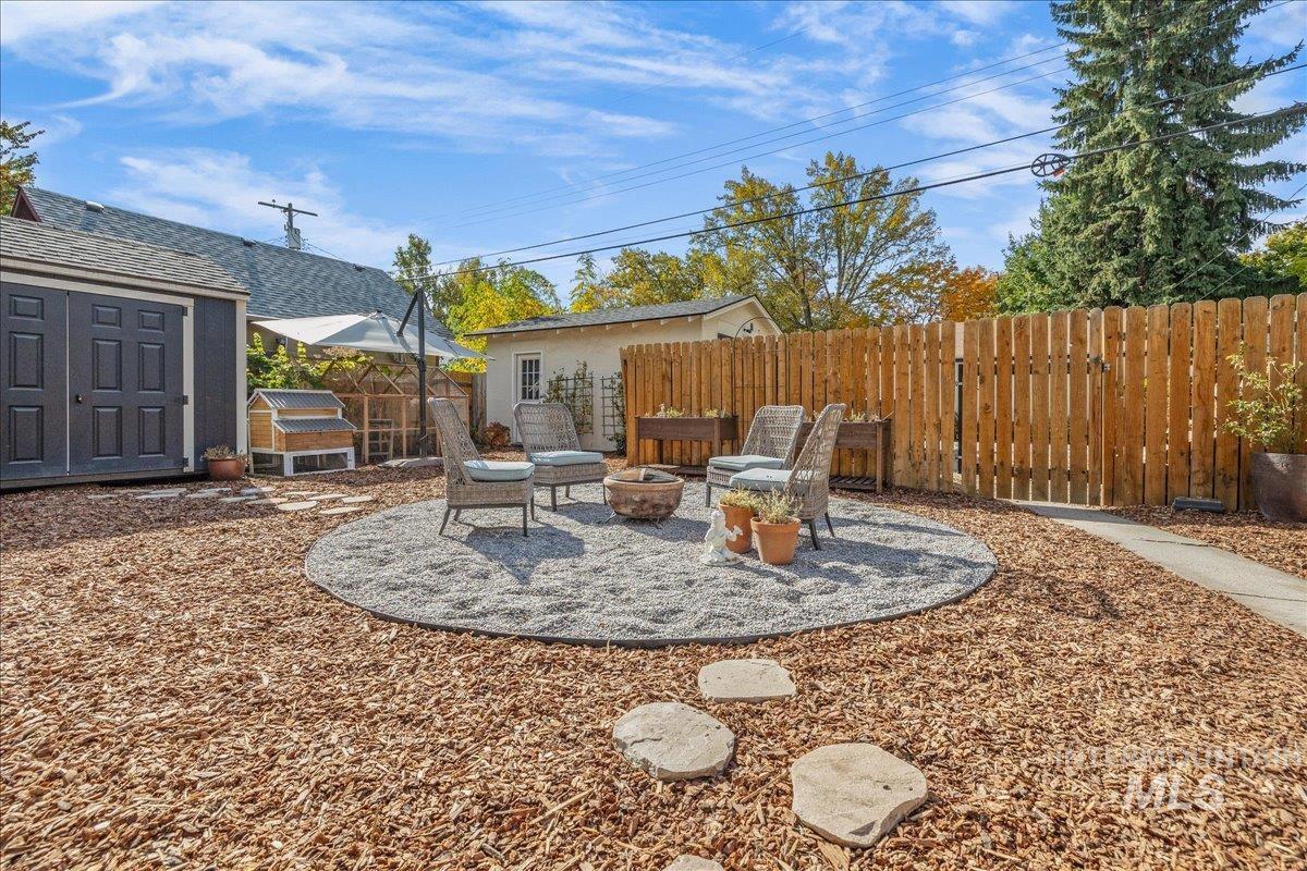 2141 N. 15th St, Boise, Idaho 83702, 3 Bedrooms, 2.5 Bathrooms, Residential For Sale, Price $950,000,MLS 99004440