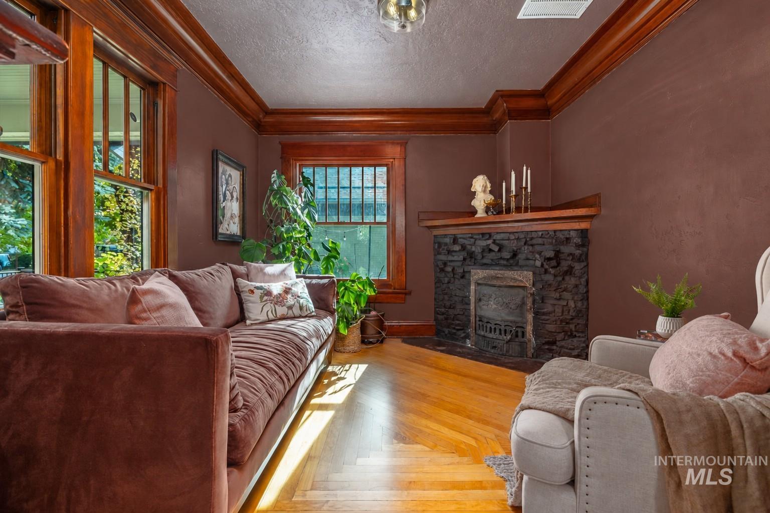 2141 N. 15th St, Boise, Idaho 83702, 3 Bedrooms, 2.5 Bathrooms, Residential For Sale, Price $950,000,MLS 99004440