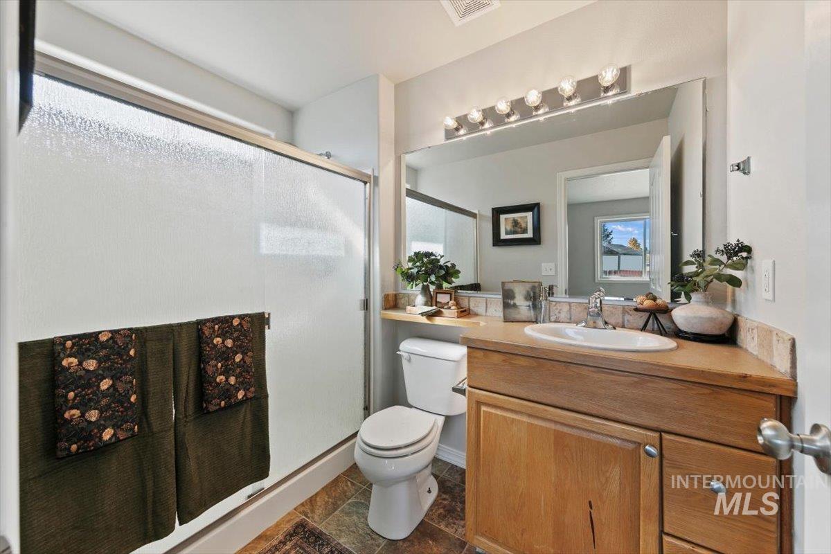 1229 W Aberdeen Ave, Nampa, Idaho 83686, 3 Bedrooms, 2 Bathrooms, Residential For Sale, Price $365,000,MLS 99004446