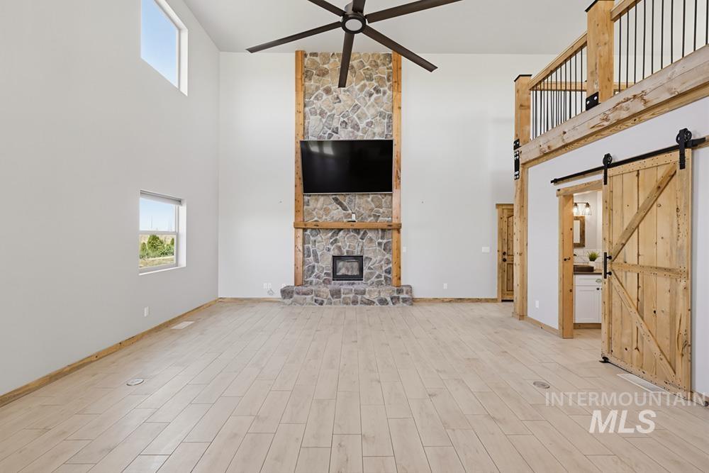 870 Desert Wind Rd, Boise, Idaho 83716, 3 Bedrooms, 2.5 Bathrooms, Residential For Sale, Price $899,900,MLS 99004450