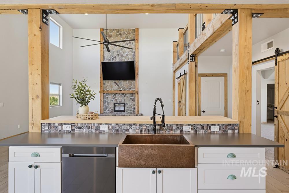 870 Desert Wind Rd, Boise, Idaho 83716, 3 Bedrooms, 2.5 Bathrooms, Residential For Sale, Price $899,900,MLS 99004450