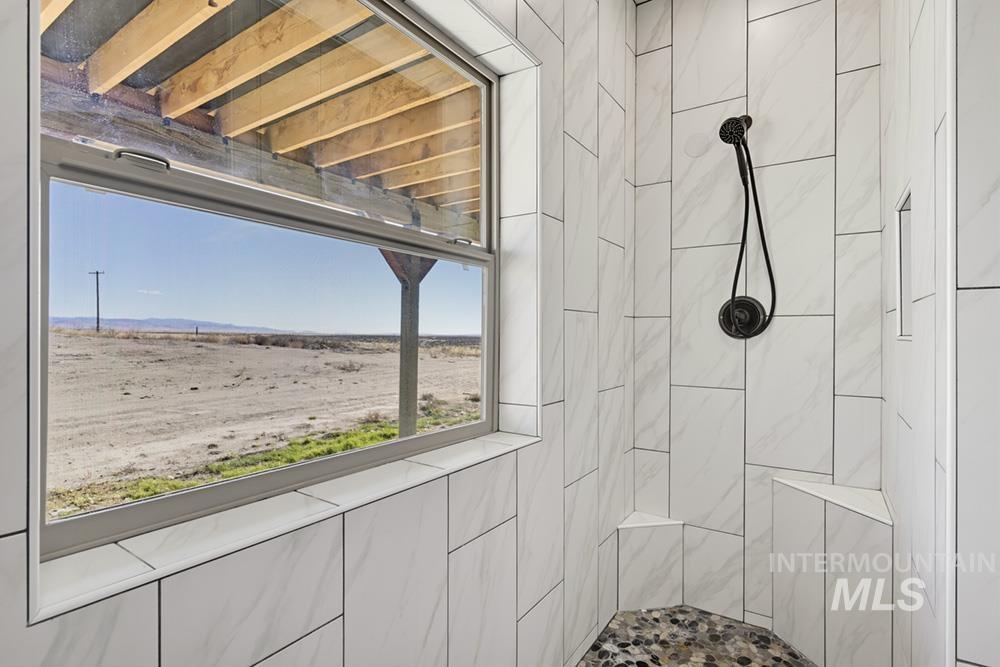 870 Desert Wind Rd, Boise, Idaho 83716, 3 Bedrooms, 2.5 Bathrooms, Residential For Sale, Price $899,900,MLS 99004450
