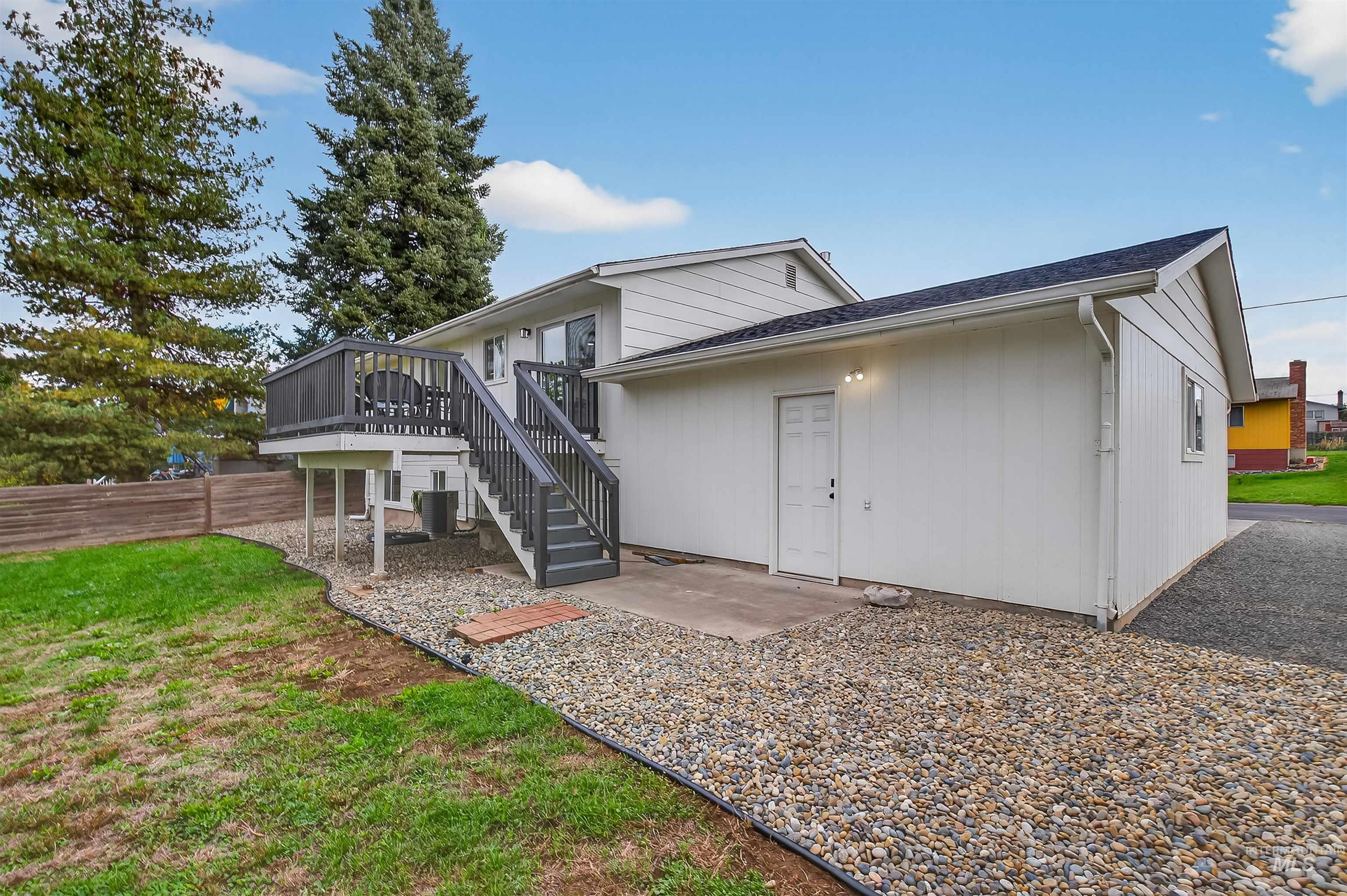 1715 Cedar Drive, Lewiston, Idaho 83501, 4 Bedrooms, 2 Bathrooms, Residential For Sale, Price $495,000,MLS 99004454