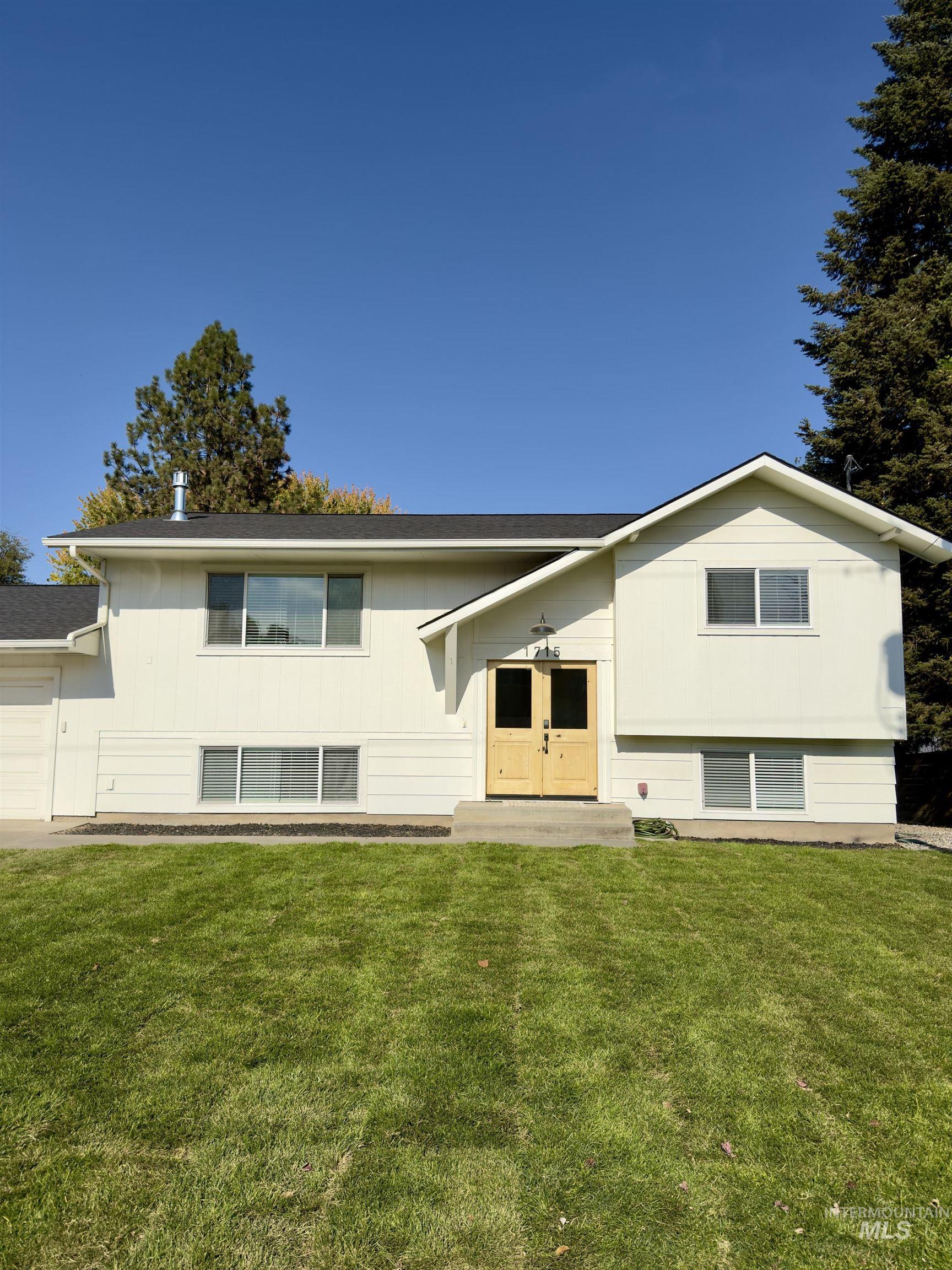 1715 Cedar Drive, Lewiston, Idaho 83501, 4 Bedrooms, 2 Bathrooms, Residential For Sale, Price $495,000,MLS 99004454