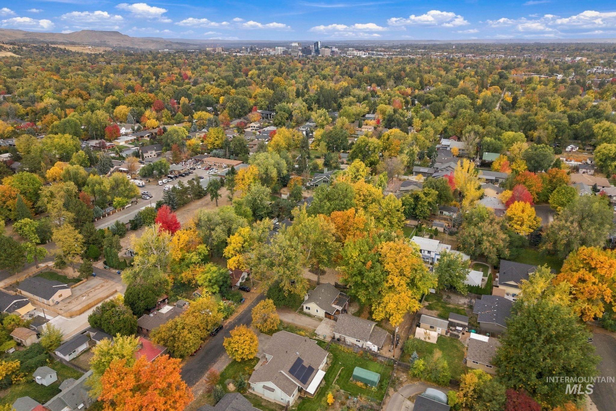2213 N 26th St, Boise, Idaho 83702, 3 Bedrooms, 2 Bathrooms, Residential For Sale, Price $665,000,MLS 99004457