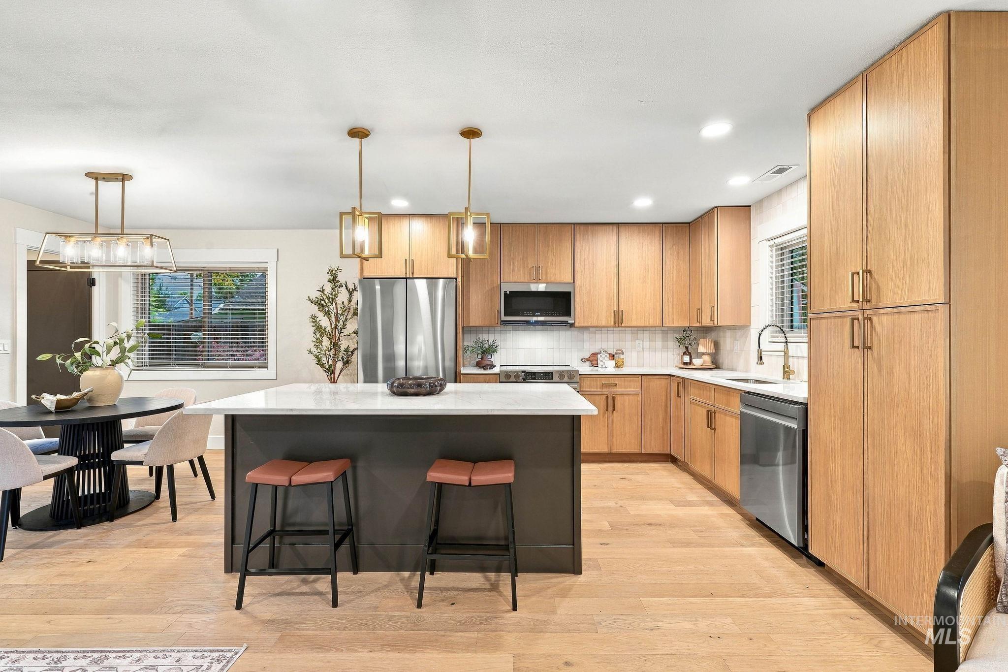 2213 N 26th St, Boise, Idaho 83702, 3 Bedrooms, 2 Bathrooms, Residential For Sale, Price $665,000,MLS 99004457
