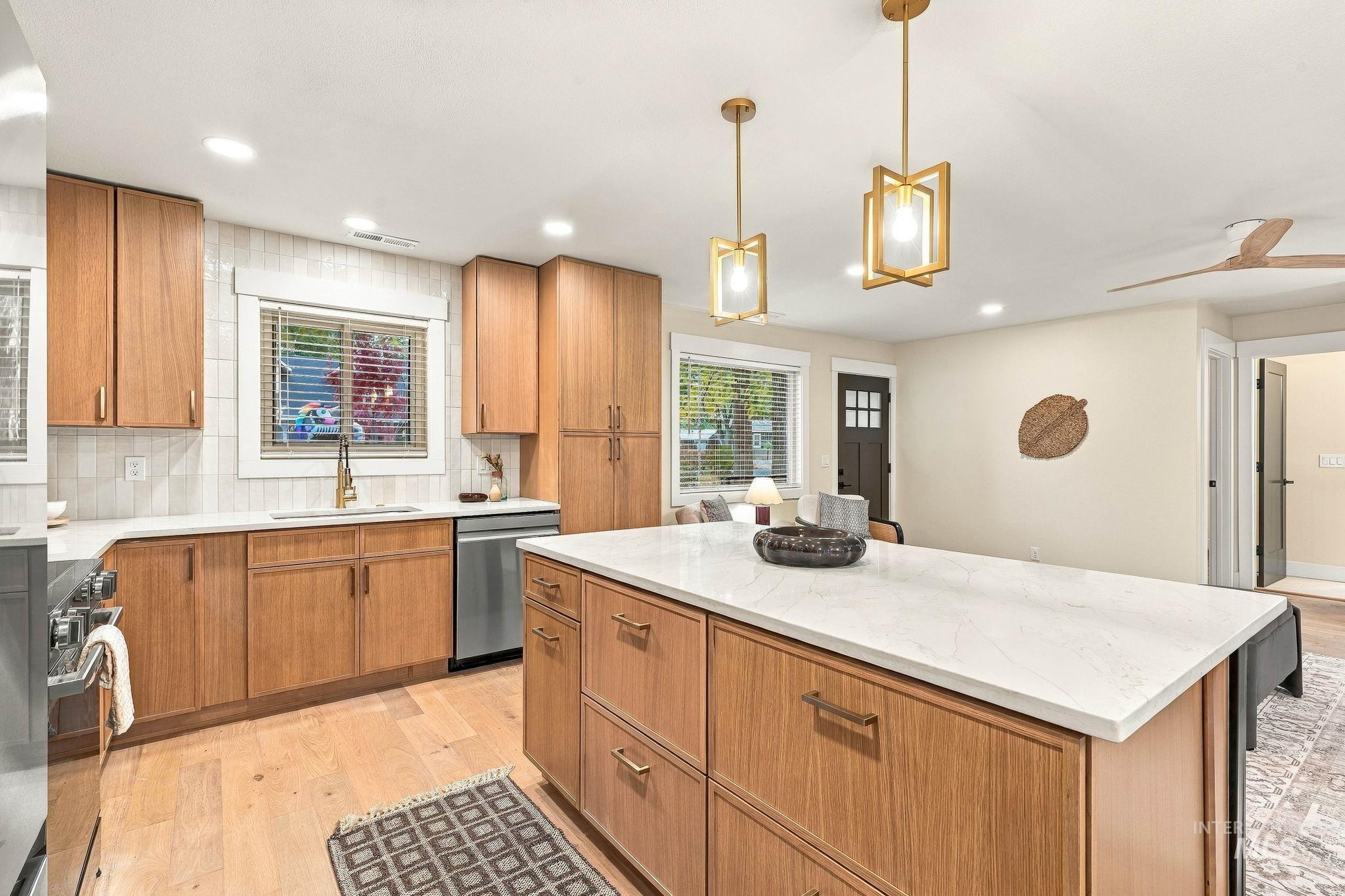 2213 N 26th St, Boise, Idaho 83702, 3 Bedrooms, 2 Bathrooms, Residential For Sale, Price $665,000,MLS 99004457