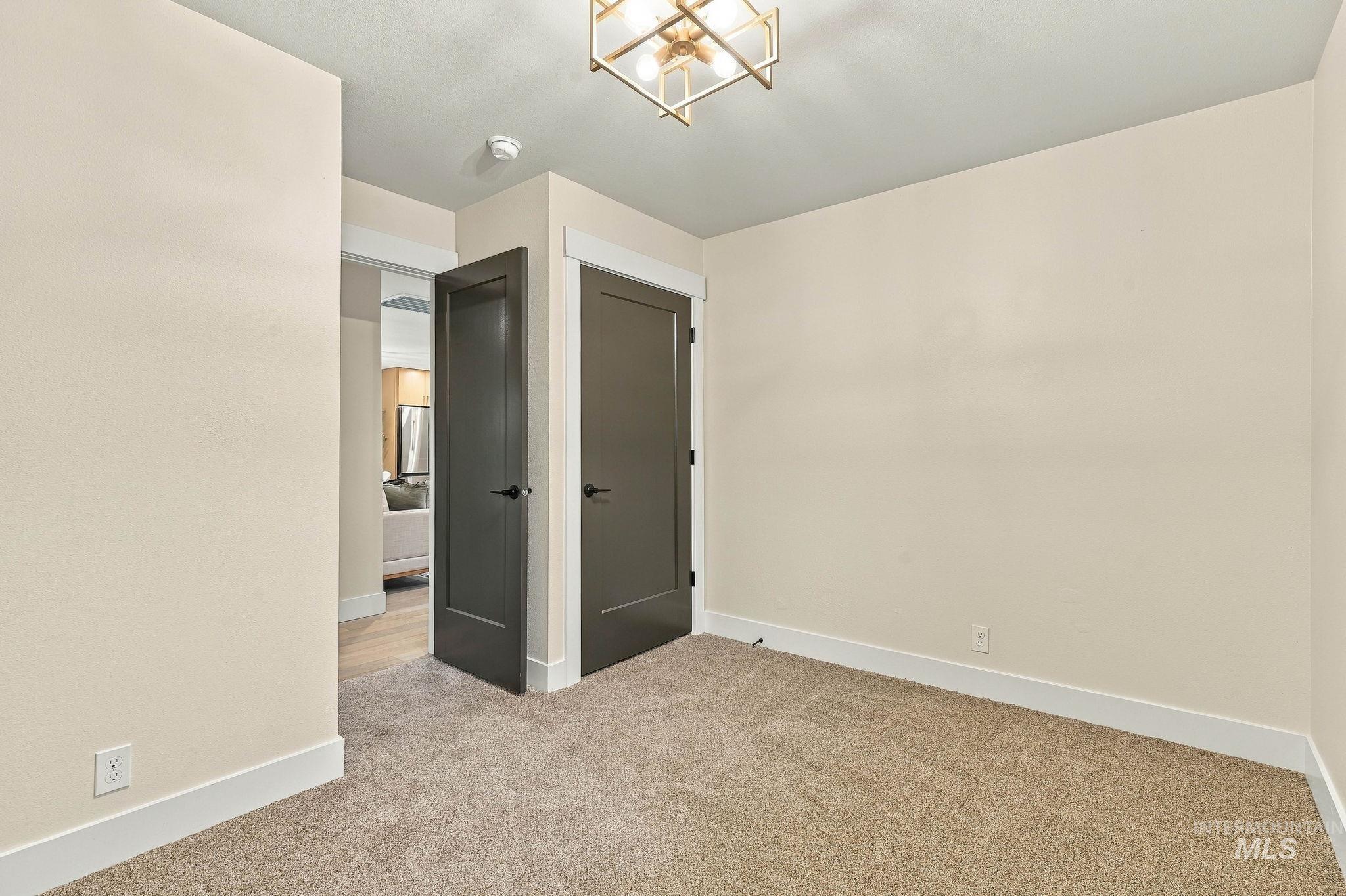2213 N 26th St, Boise, Idaho 83702, 3 Bedrooms, 2 Bathrooms, Residential For Sale, Price $665,000,MLS 99004457