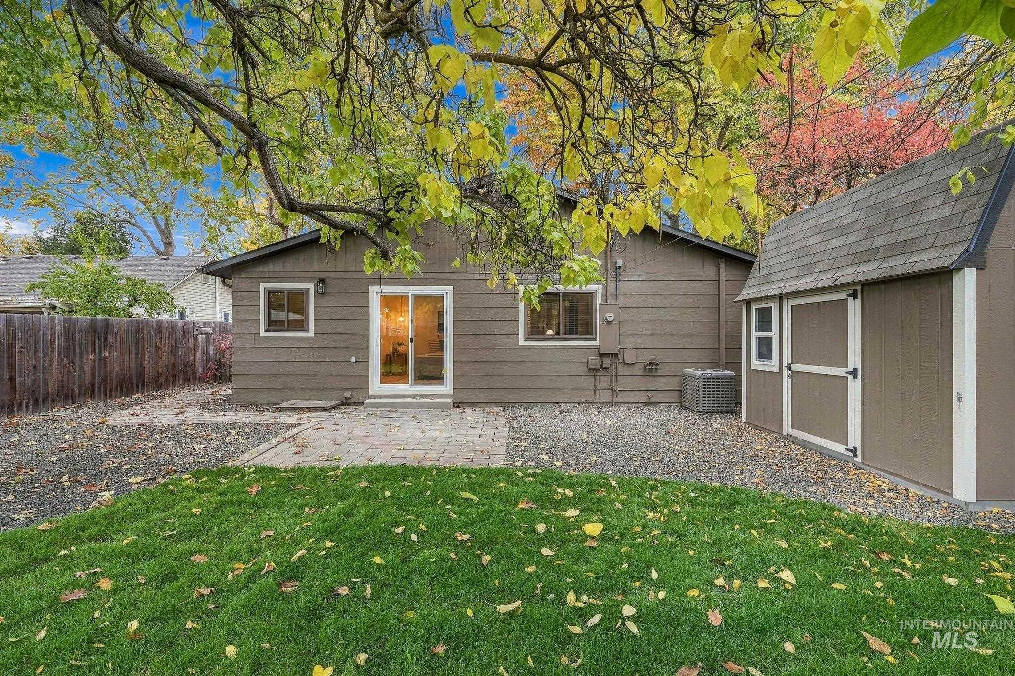 2213 N 26th St, Boise, Idaho 83702, 3 Bedrooms, 2 Bathrooms, Residential For Sale, Price $665,000,MLS 99004457