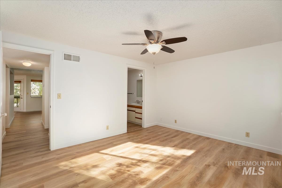 3719 S Gekeler Ln, Boise, Idaho 83706, 2 Bedrooms, 2 Bathrooms, Residential For Sale, Price $292,900,MLS 99004458