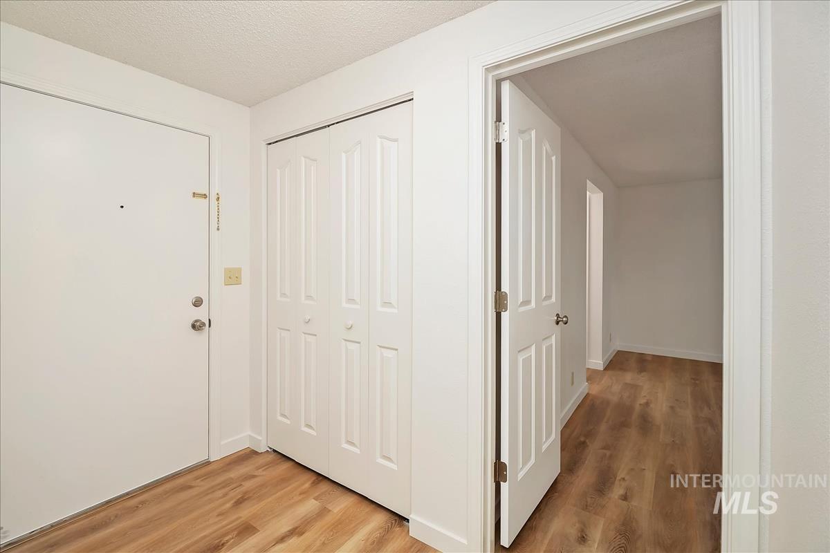 3719 S Gekeler Ln, Boise, Idaho 83706, 2 Bedrooms, 2 Bathrooms, Residential For Sale, Price $292,900,MLS 99004458