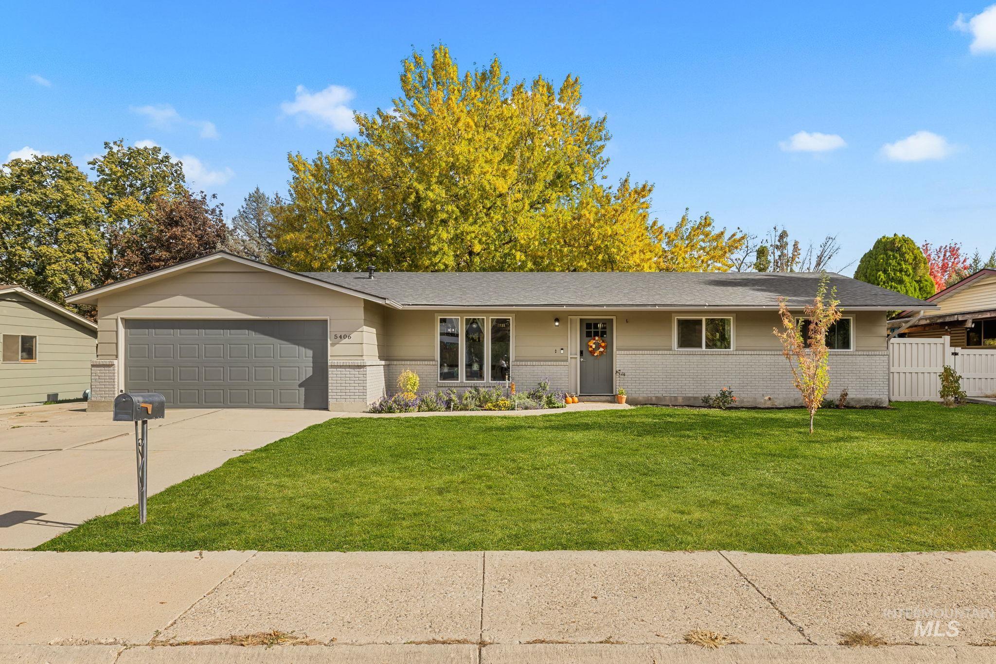 5406 N Mitchell St, Boise, Idaho 83704, 4 Bedrooms, 2 Bathrooms, Residential For Sale, Price $499,000,MLS 99004459