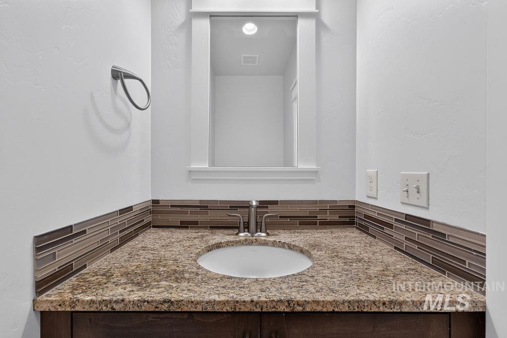 5149 N Clooney Ave., Meridian, Idaho 83646, 3 Bedrooms, 2.5 Bathrooms, Residential For Sale, Price $728,000,MLS 99004462