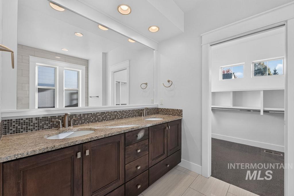 5149 N Clooney Ave., Meridian, Idaho 83646, 3 Bedrooms, 2.5 Bathrooms, Residential For Sale, Price $728,000,MLS 99004462