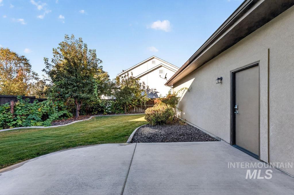 5149 N Clooney Ave., Meridian, Idaho 83646, 3 Bedrooms, 2.5 Bathrooms, Residential For Sale, Price $728,000,MLS 99004462