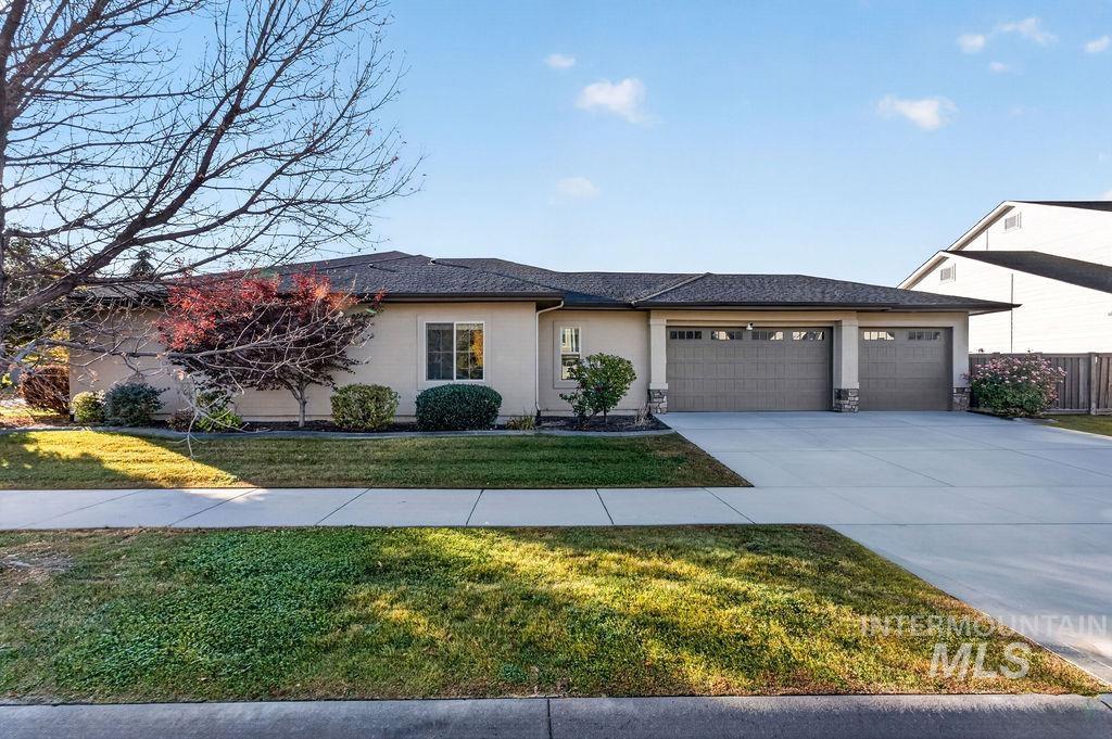 5149 N Clooney Ave., Meridian, Idaho 83646, 3 Bedrooms, 2.5 Bathrooms, Residential For Sale, Price $728,000,MLS 99004462