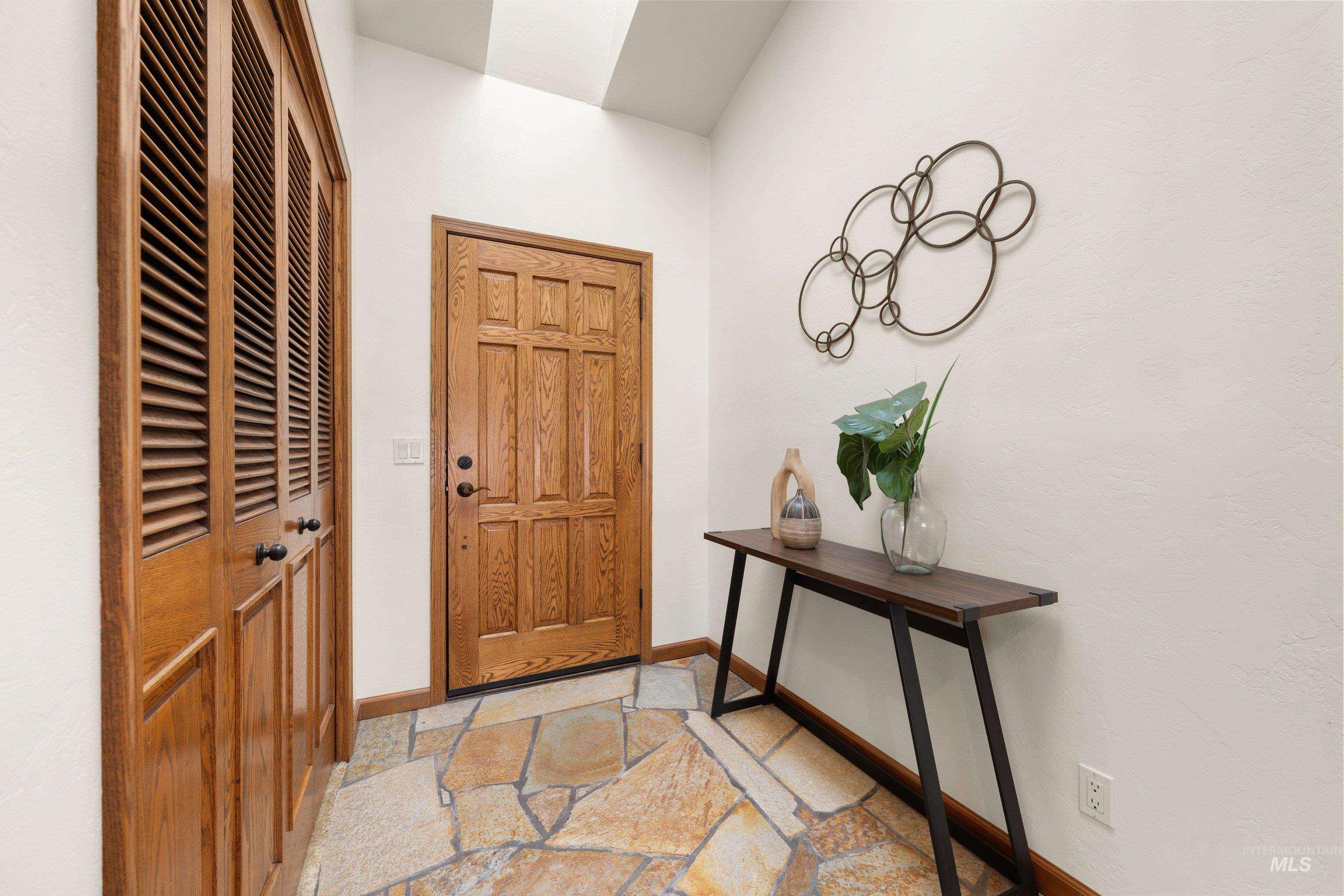 8844 W Brookview Drive, Boise, Idaho 83709, 4 Bedrooms, 3.5 Bathrooms, Residential For Sale, Price $625,000,MLS 99004464