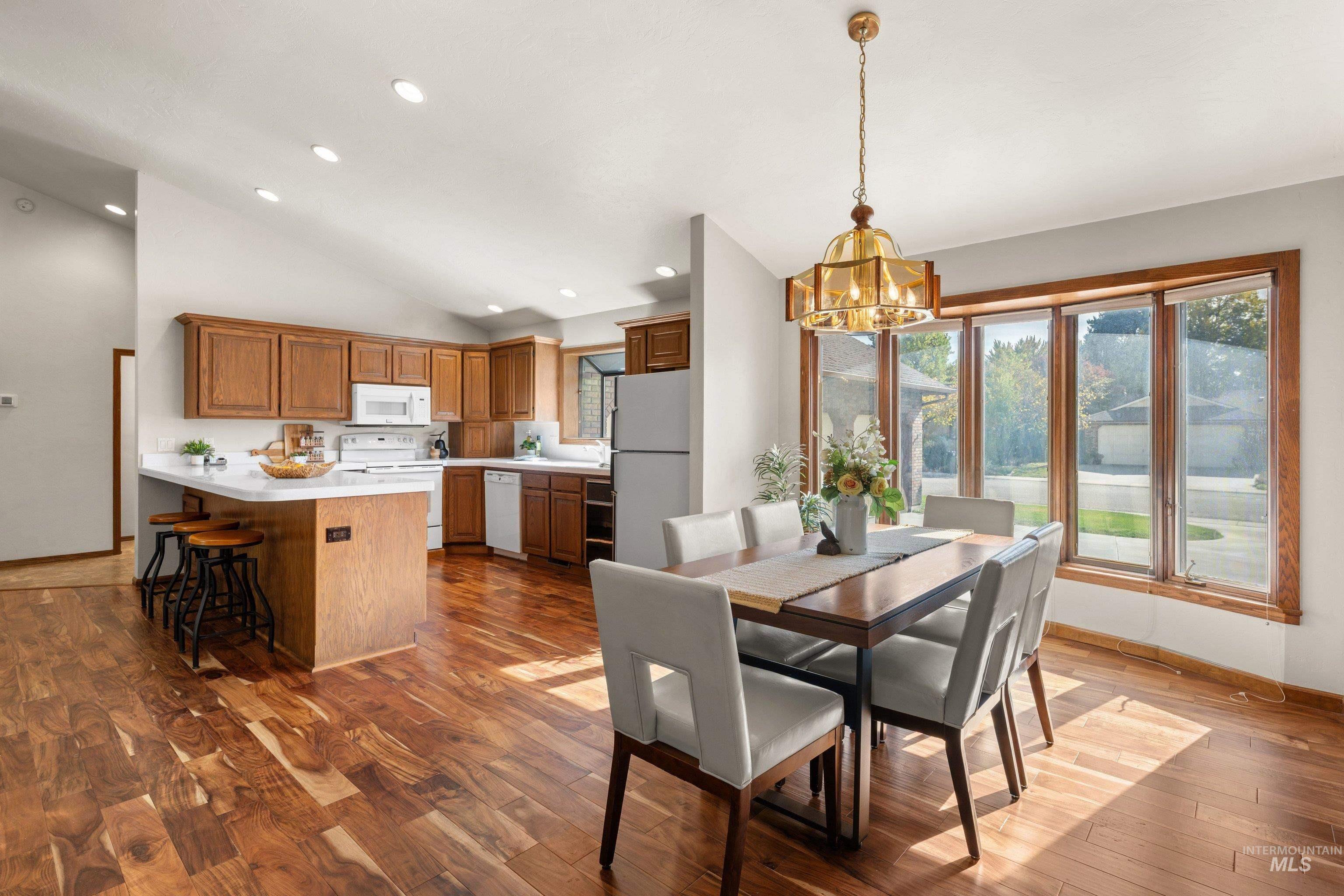 8844 W Brookview Drive, Boise, Idaho 83709, 4 Bedrooms, 3.5 Bathrooms, Residential For Sale, Price $625,000,MLS 99004464