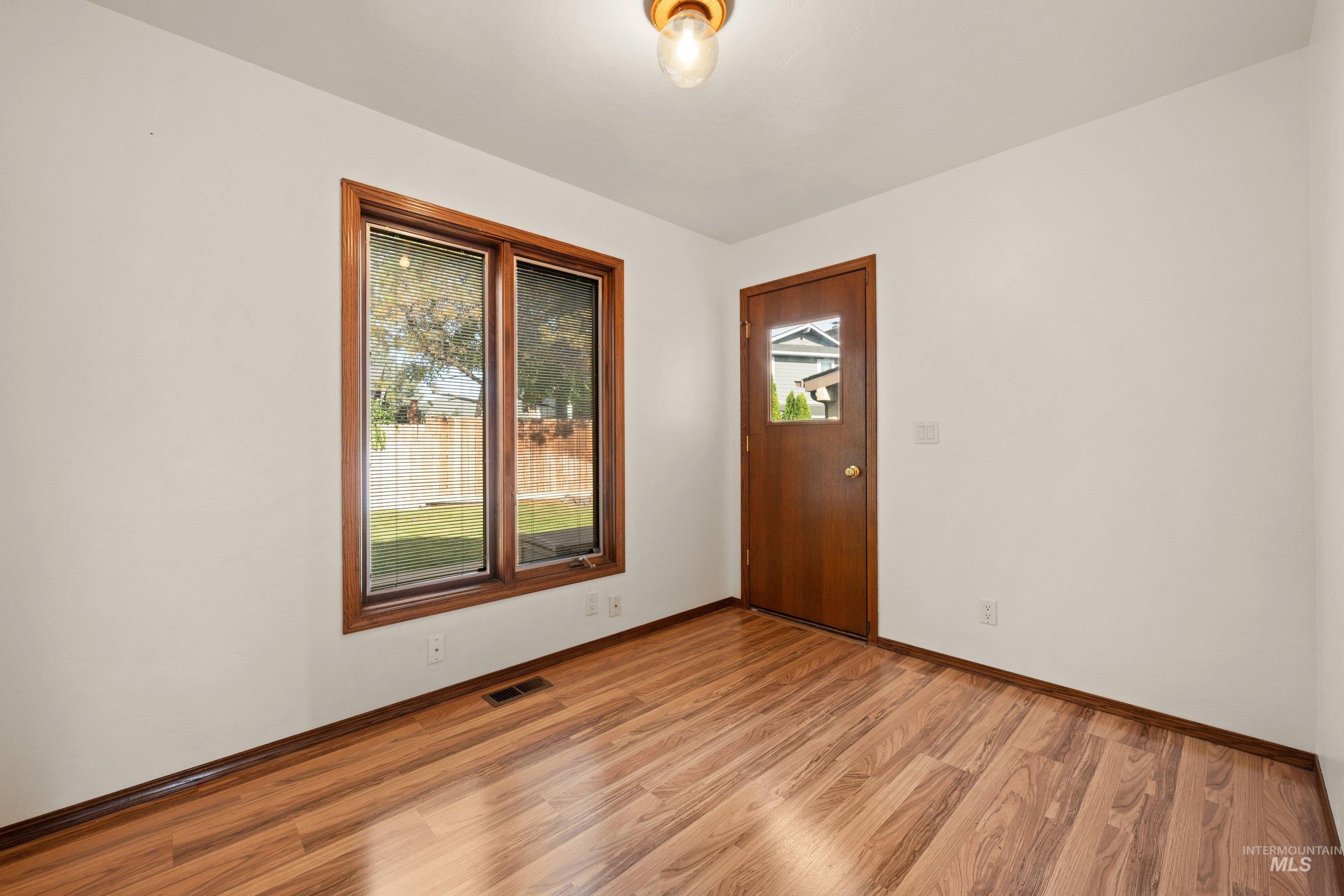 8844 W Brookview Drive, Boise, Idaho 83709, 4 Bedrooms, 3.5 Bathrooms, Residential For Sale, Price $625,000,MLS 99004464