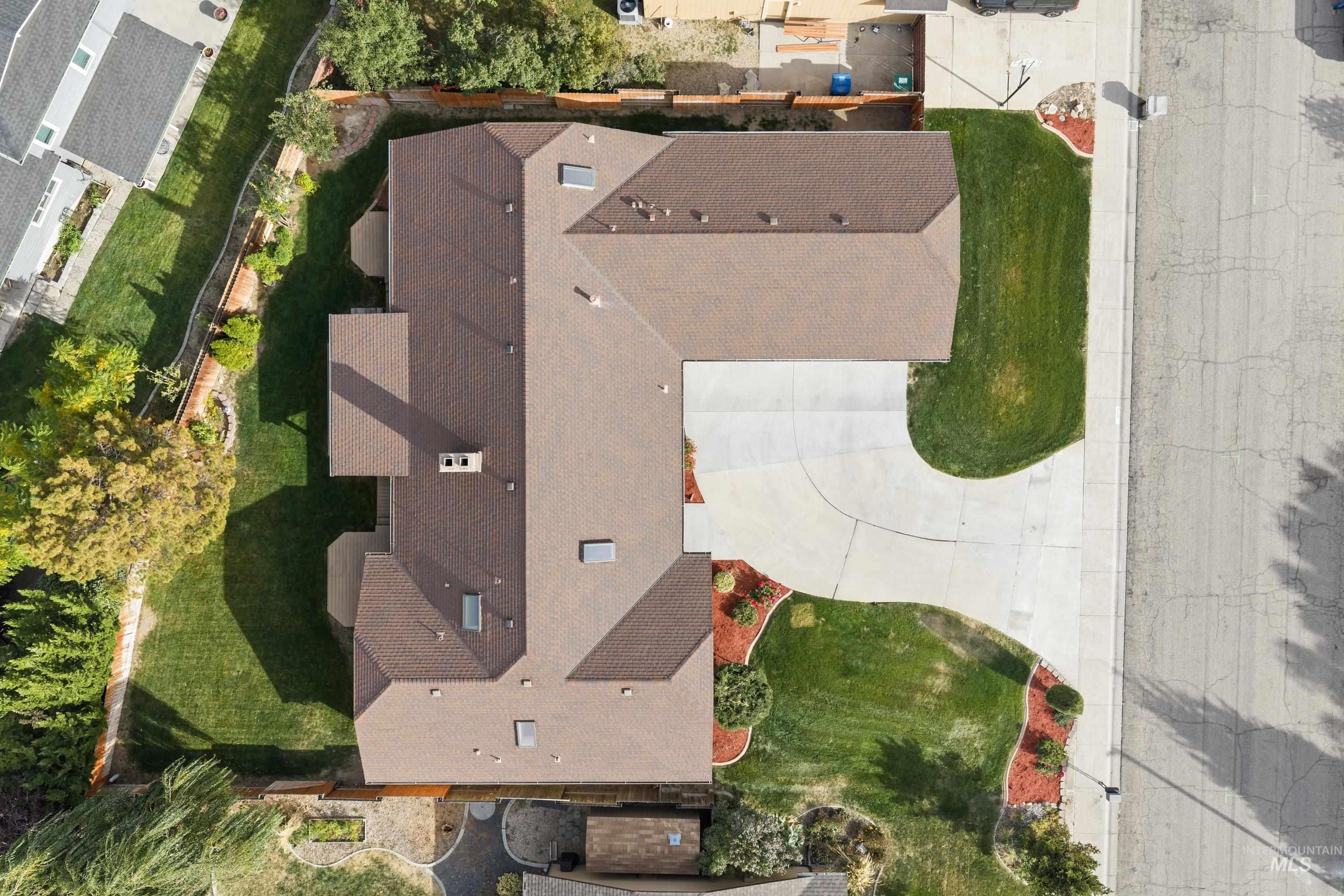 8844 W Brookview Drive, Boise, Idaho 83709, 4 Bedrooms, 3.5 Bathrooms, Residential For Sale, Price $625,000,MLS 99004464
