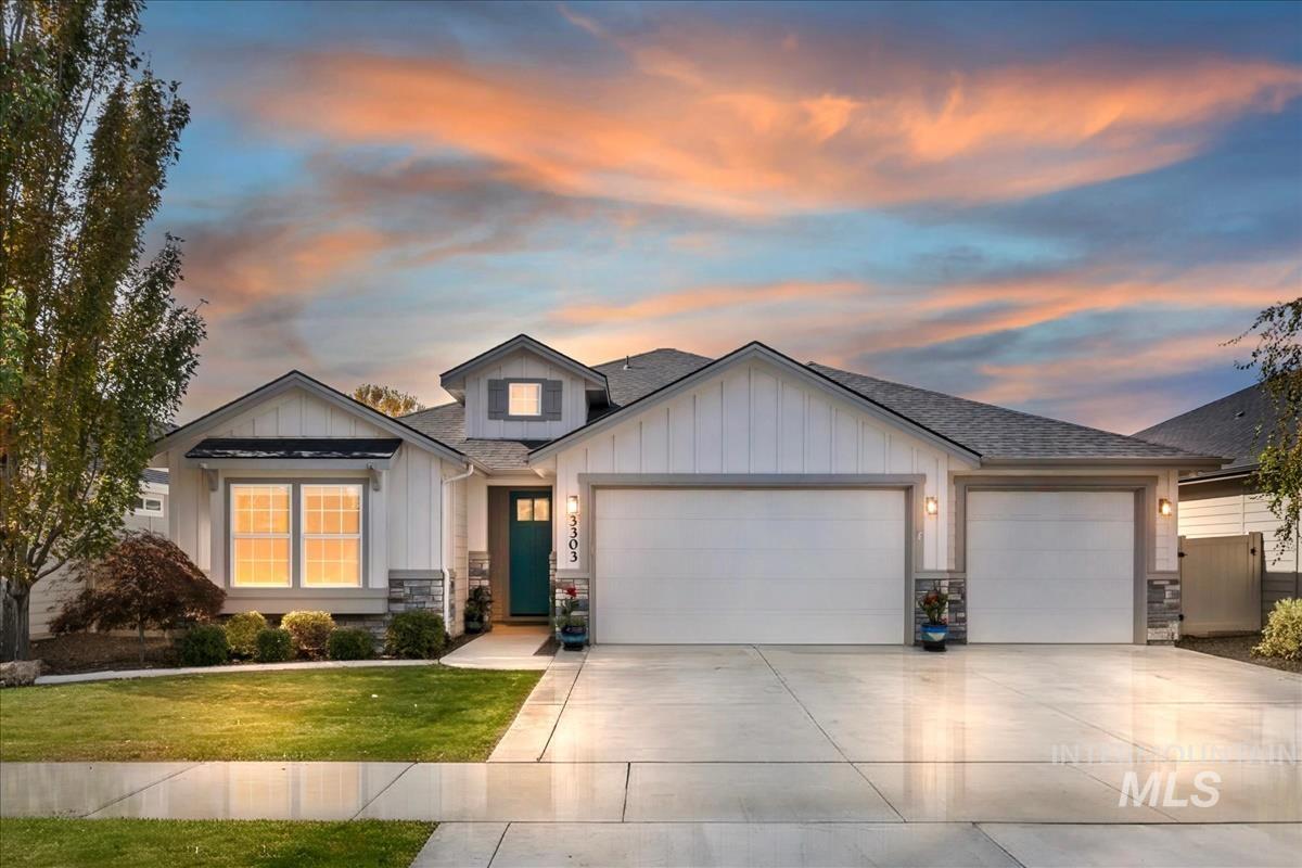 3303 S Saxony Ave, Eagle, Idaho 83616, 3 Bedrooms, 2 Bathrooms, Residential For Sale, Price $615,000,MLS 99004465
