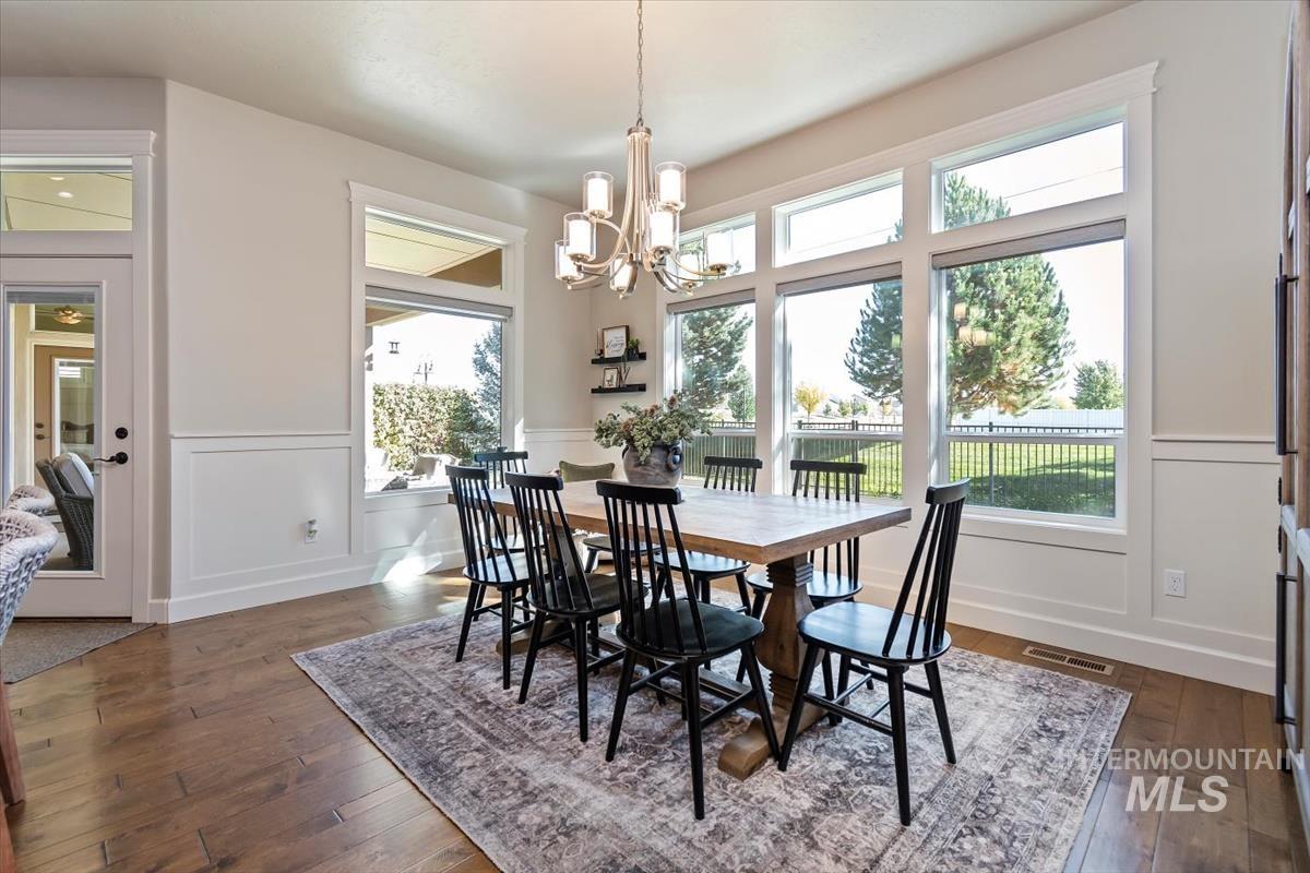 2036 N Finsbury Way, Star, Idaho 83669, 3 Bedrooms, 3.5 Bathrooms, Residential For Sale, Price $759,000, 99004466