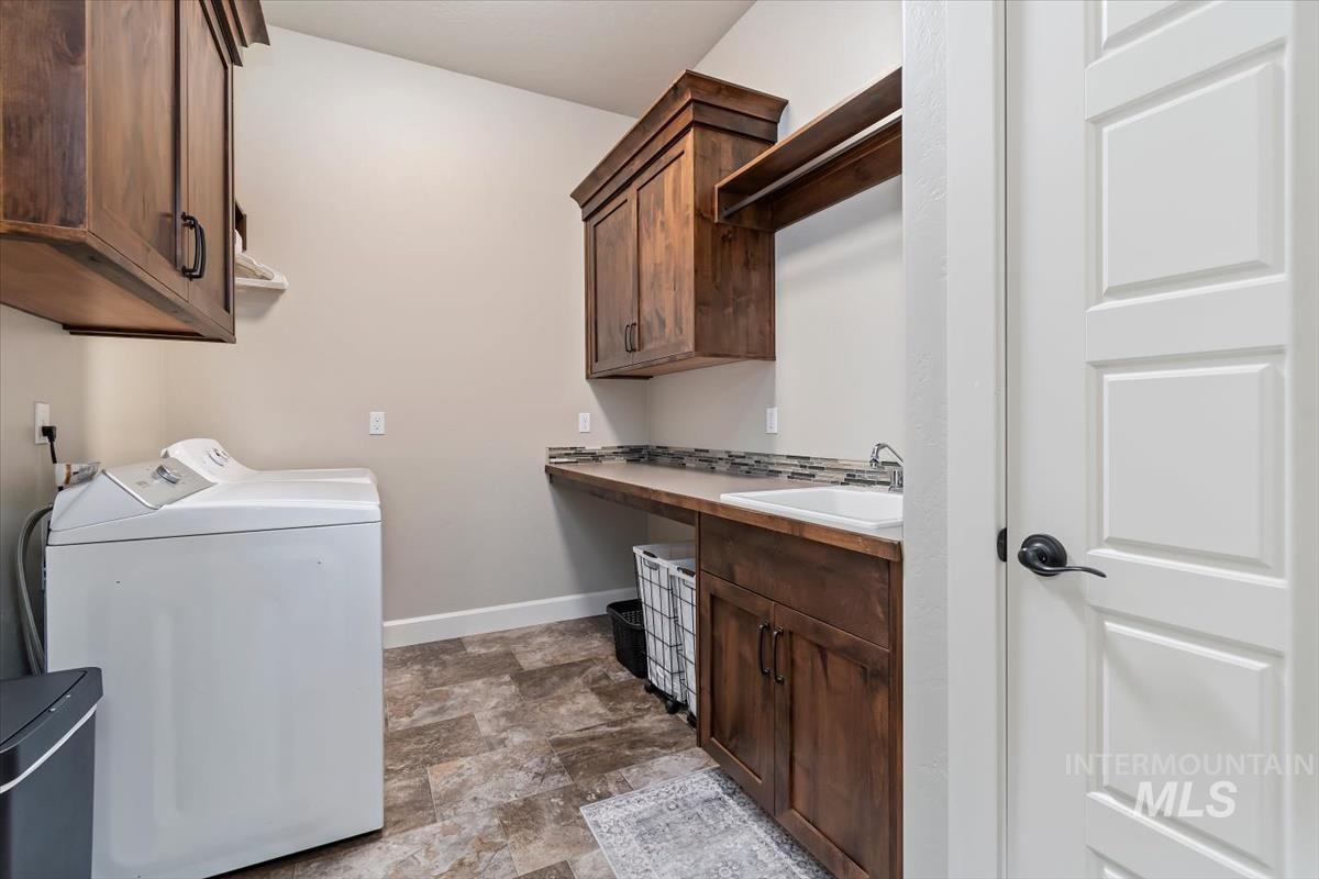 2036 N Finsbury Way, Star, Idaho 83669, 3 Bedrooms, 3.5 Bathrooms, Residential For Sale, Price $759,000, 99004466