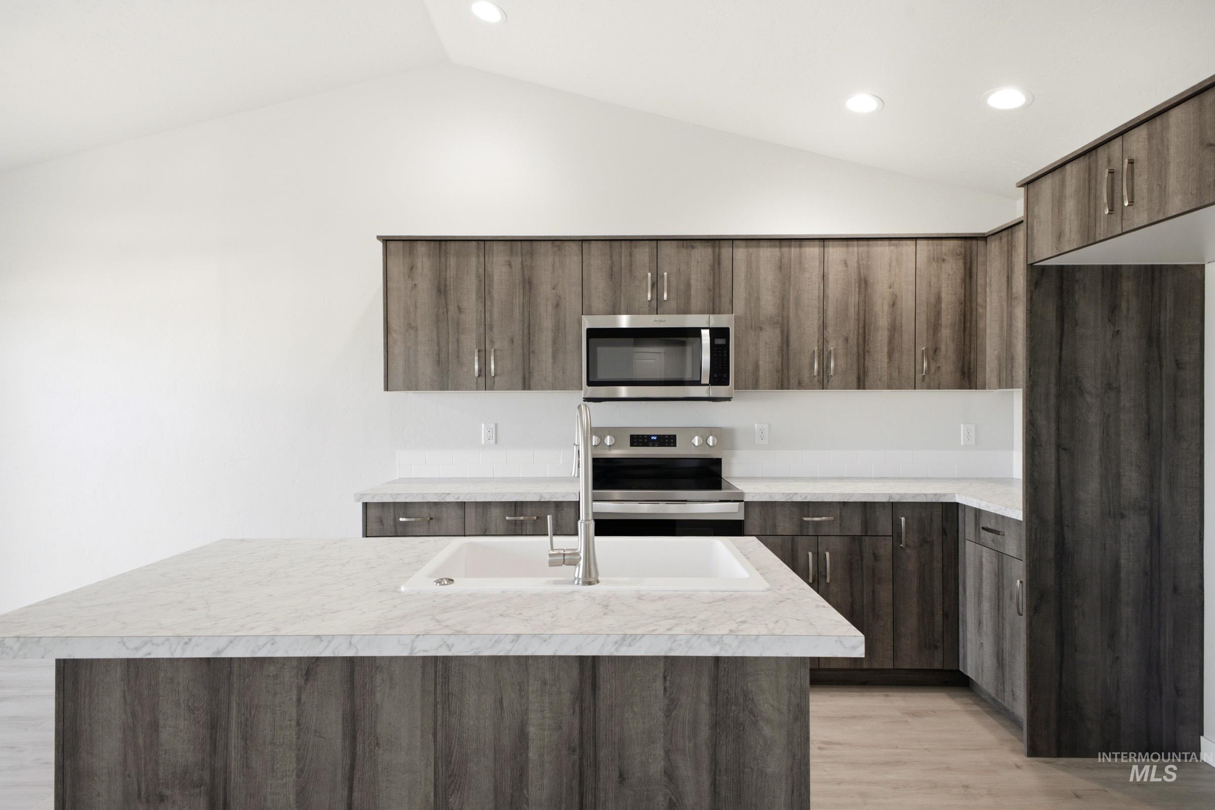 4314 Hewitt St, Caldwell, Idaho 83605, 3 Bedrooms, 2 Bathrooms, Residential For Sale, Price $365,995,MLS 99004659
