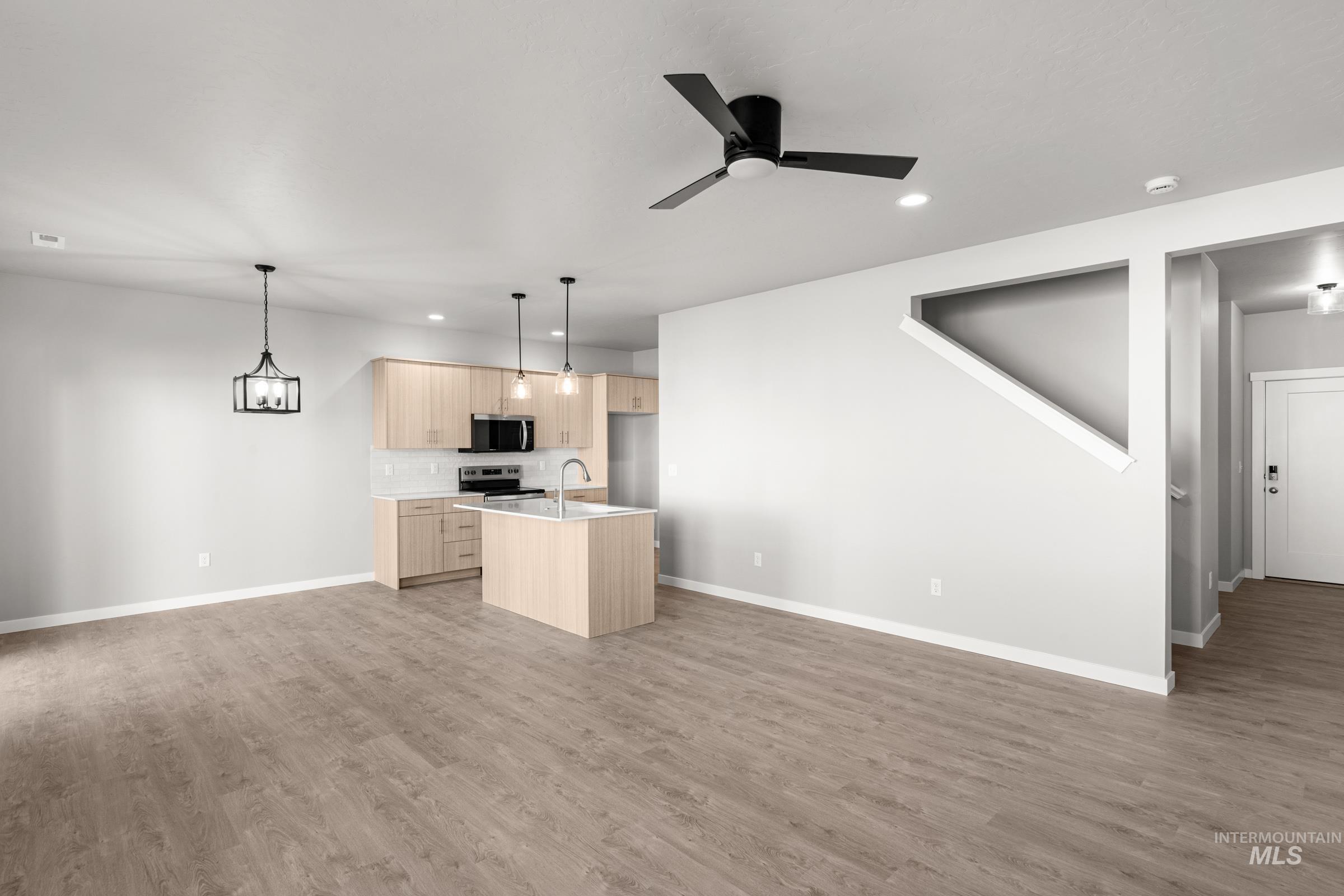 1425 W Braden Dr, Meridian, Idaho 83642, 3 Bedrooms, 2.5 Bathrooms, Residential For Sale, Price $436,995,MLS 99004706