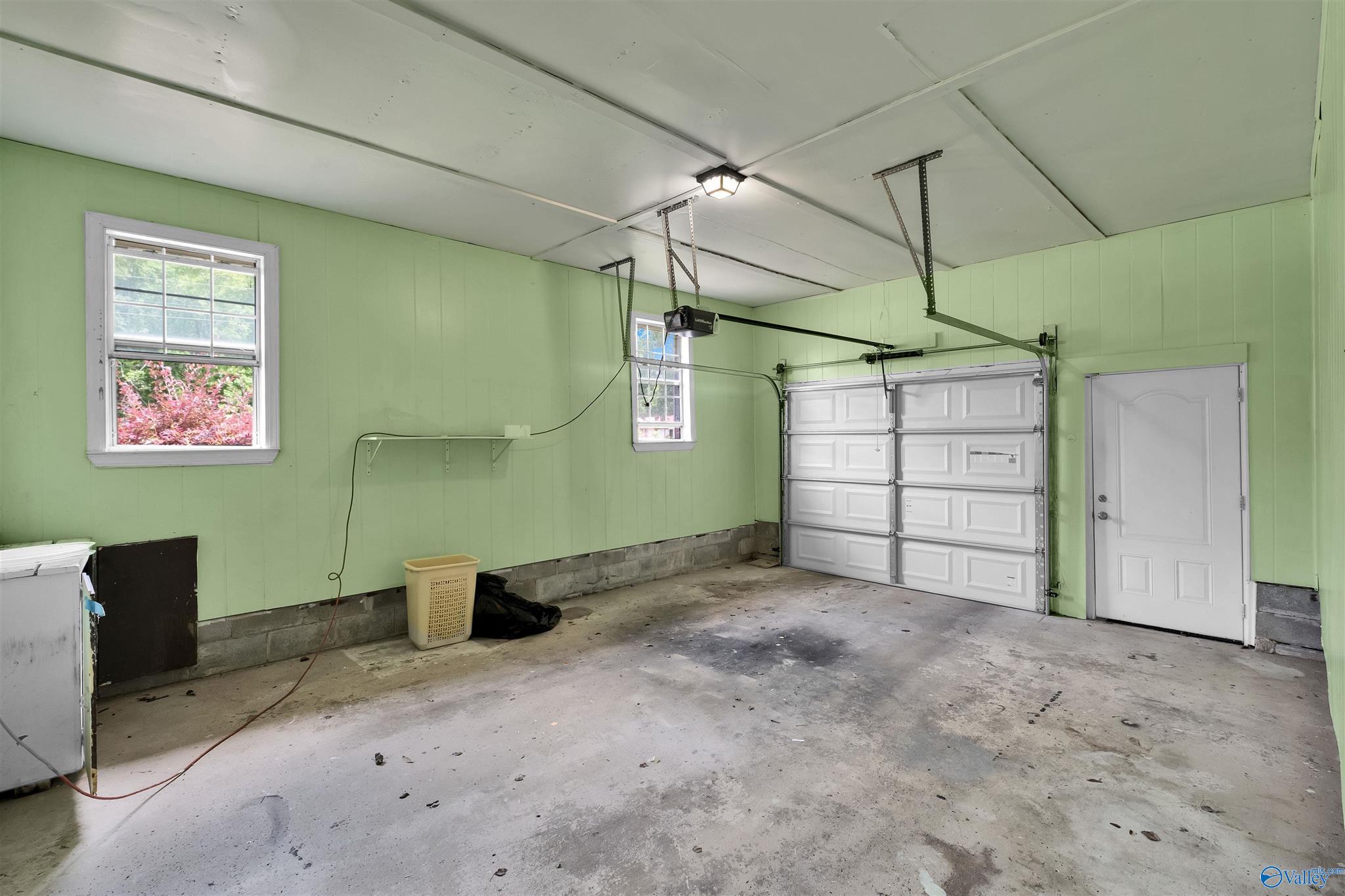 317 Wood Avenue SE photo 34